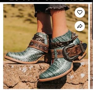 FREEBIRD SALOON BOOTIES NWT-IN BOX W/DUST COVERS